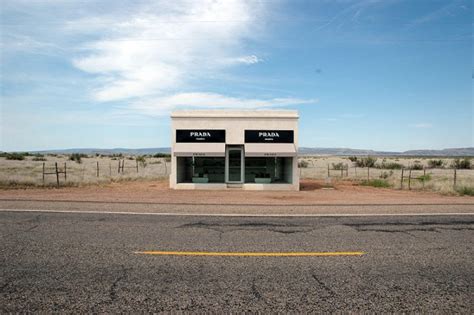 prada marfa donald judd|Donald Judd marfa.